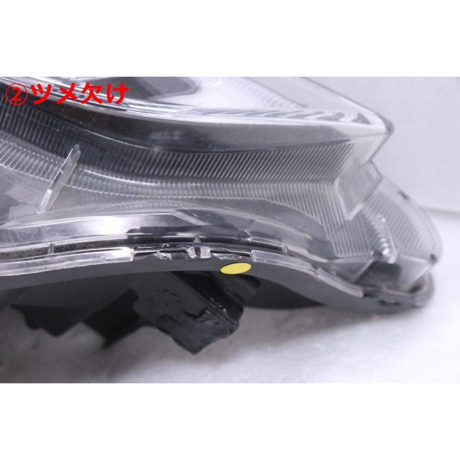34-607☆後期 LED ZVW40W プリウスα☆右ヘッドライト KOITO 47-65 打刻