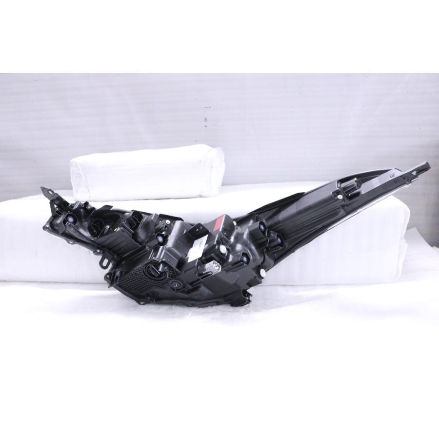 34-762☆【値下】美品☆後期 LED ZYX11 C-HR☆右ヘッドライト 特別仕様