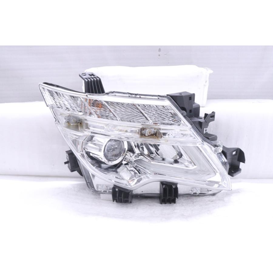 35-1960☆【値下】中期 後期 LED E52 エルグランド☆右ヘッド 