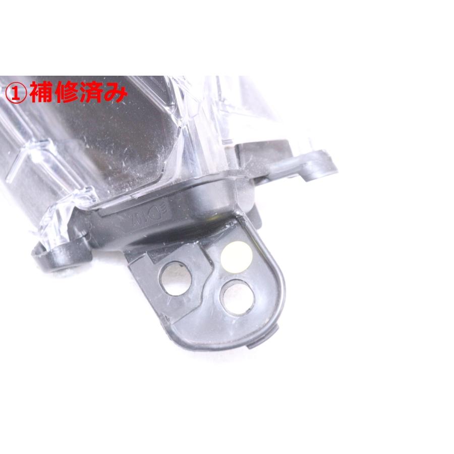 35-2196☆美品 後期 LED ZVW51 プリウス☆右ヘッドライト KOITO 47-104