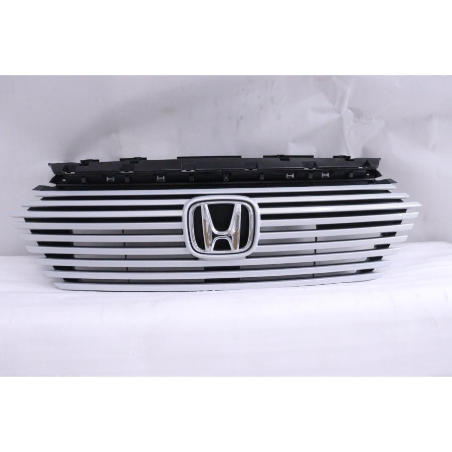 ホンダ VEZEL フロントグリルプレミアムサンライトホワイトパール