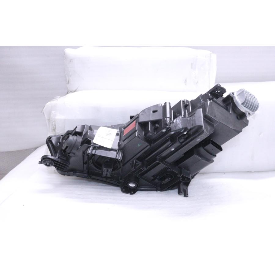 35-875☆LED 8W AUDI A4☆右ヘッドライト 8W0.941.036.A メッキ