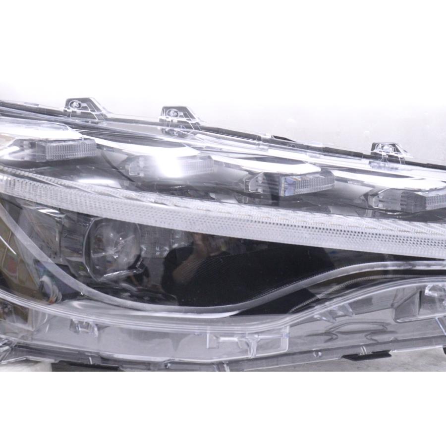 36-11☆美品☆LED ZSG10 カローラクロス☆右ヘッドライト HASCO 16-177 