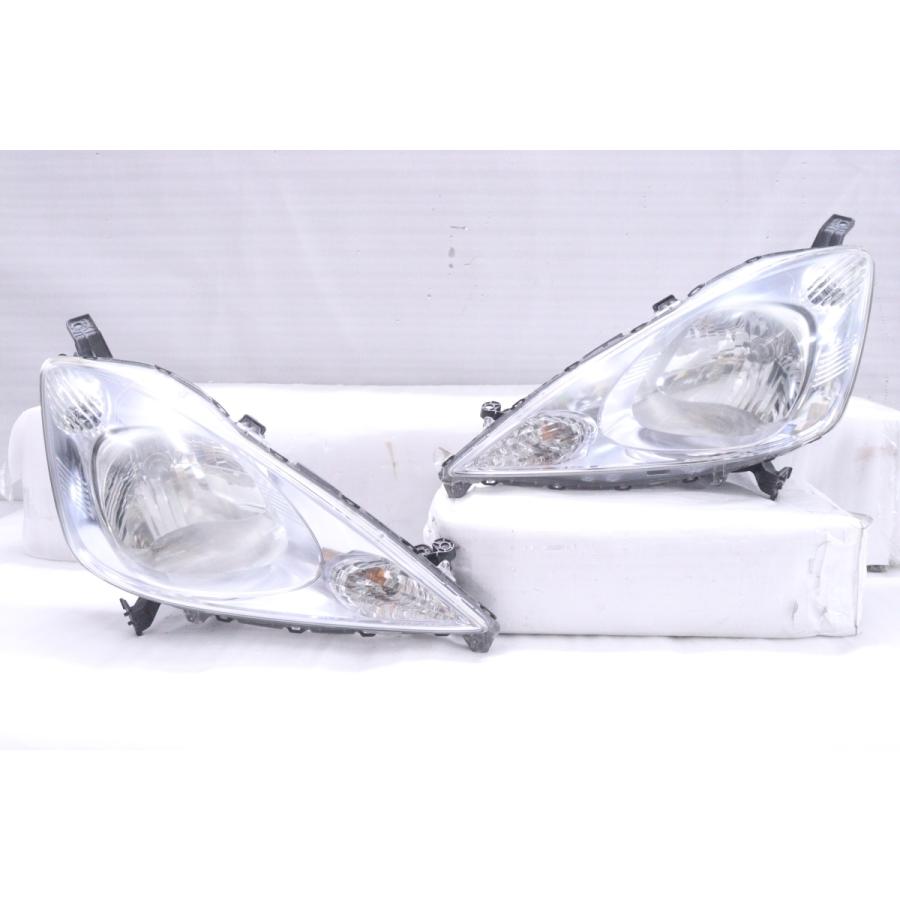 フィットシャトル GP2 ヘッドライト左右