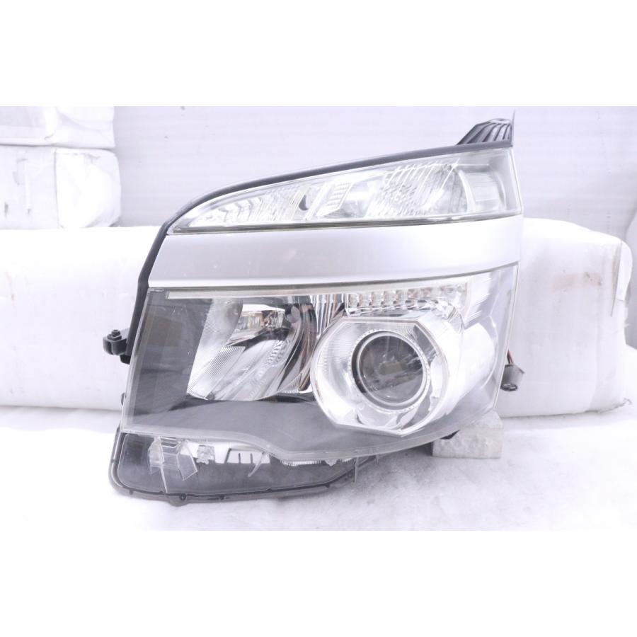 36-1694☆後期 HID ZRR70G ヴォクシー X V☆左ヘッドライト KOITO 28 