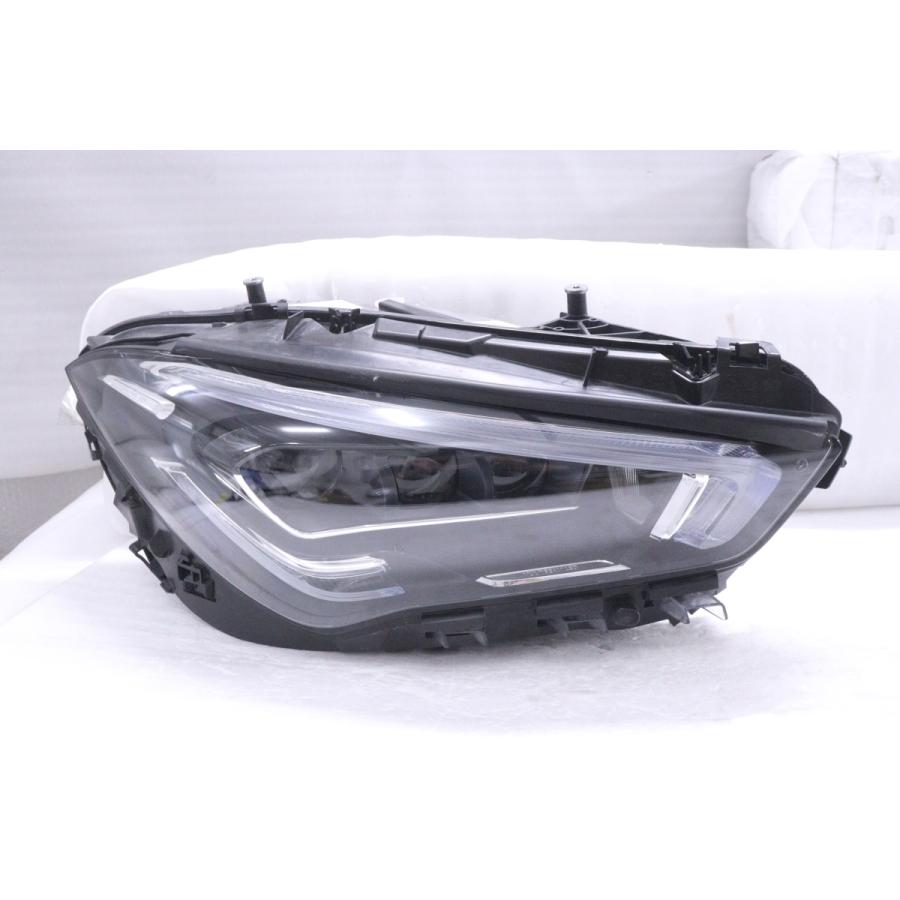 36-203☆LED C118 ベンツ CLAクラス☆右ヘッドライト A 118 906