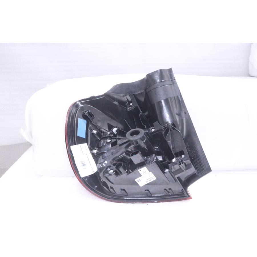 36-209☆美品☆後期 LED X156 ベンツ GLAクラス☆右テールライト