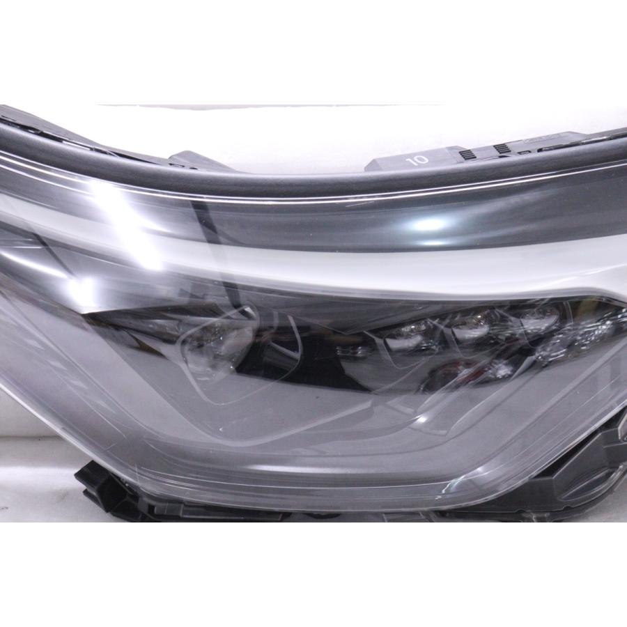 36-2212☆【値下】美品☆後期 LED ZYX11 C-HR☆右ヘッドライト KOITO