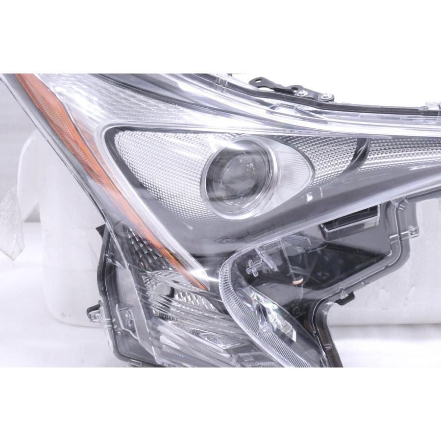 36-2457☆前期 LED ZVW50 プリウス☆右ヘッドライト KOITO 47-75 打刻