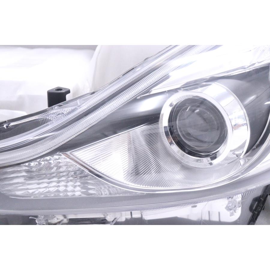 36-2471☆後期 LED ZVW40W プリウスα☆左ヘッドライト KOITO 47-65 打