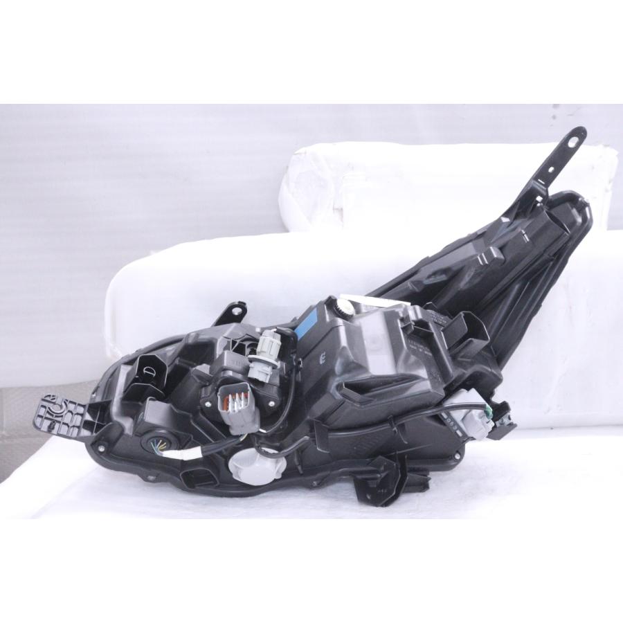 36-293☆極上品☆後期 LED GT2 インプレッサ☆右ヘッドライト KOITO
