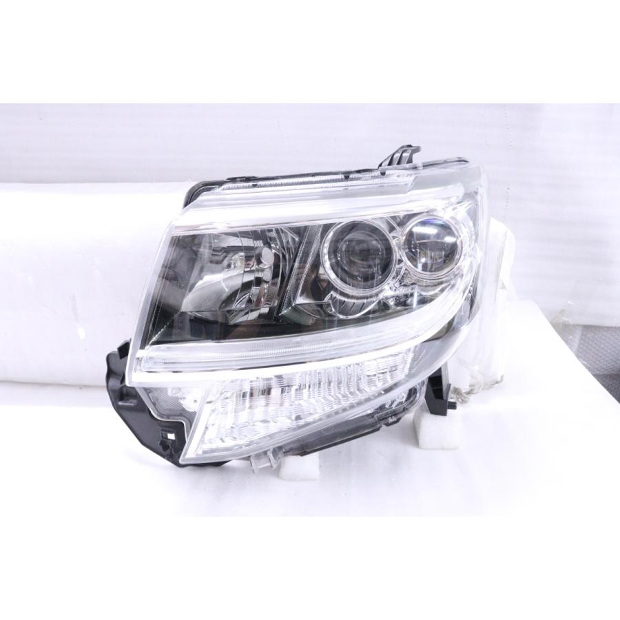 36-902☆美品☆LED LA600S タントカスタム☆左ヘッドライト KOITO 100 