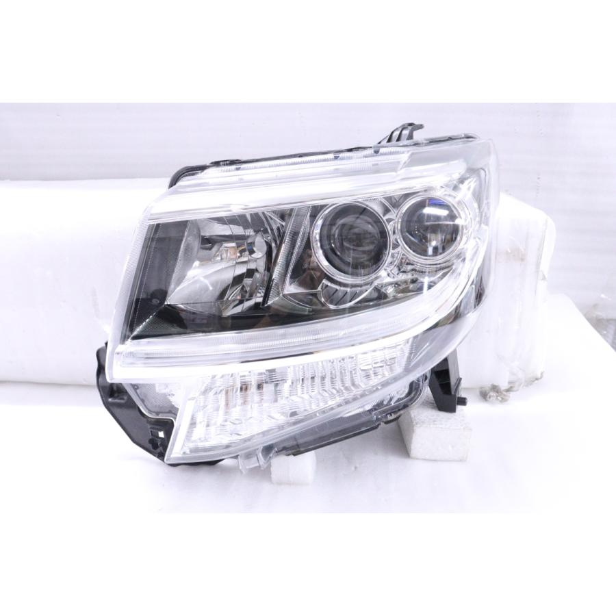 36-904☆美品☆LED LA600S タントカスタム☆左ヘッドライト KOITO 100