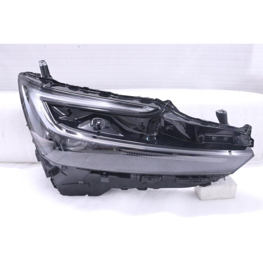37-1019☆美品☆LED ZVW60 プリウス☆右ヘッドライト KOITO 47-123 打 