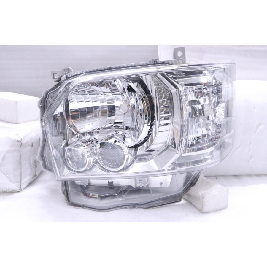 37-16☆極上品☆4型~ LED 200系 ハイエース☆左ヘッドライト KOITO 26