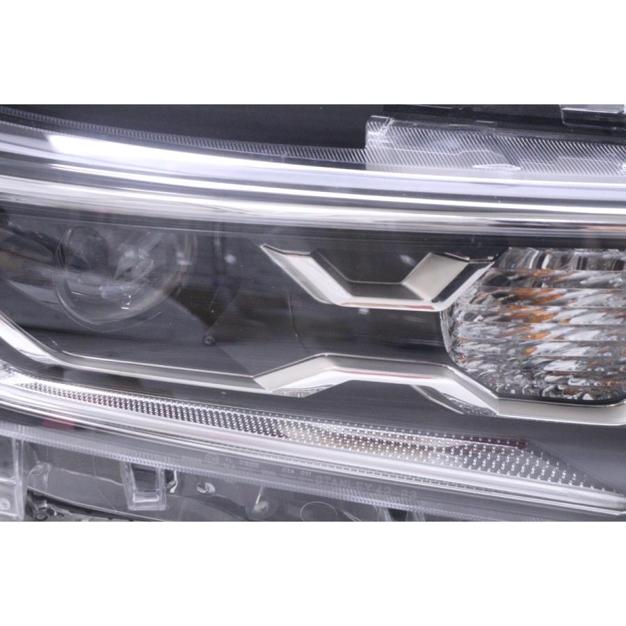 37-21☆新車外し☆前期 LED MXAA52 RAV4 ハイブリッド☆左右ヘッド