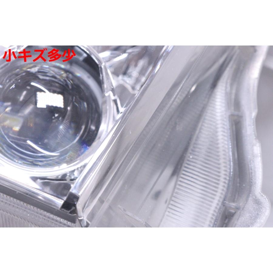 57-303☆美品☆4型～ LED 200 ハイエース☆右ヘッドライト KOITO