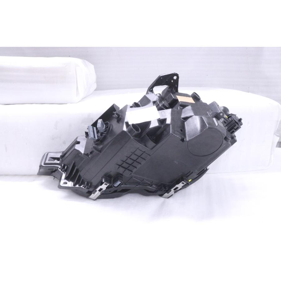 37-662☆LED UB VOLVO XC60☆右ヘッドライト 32342511 ブラック 純正 