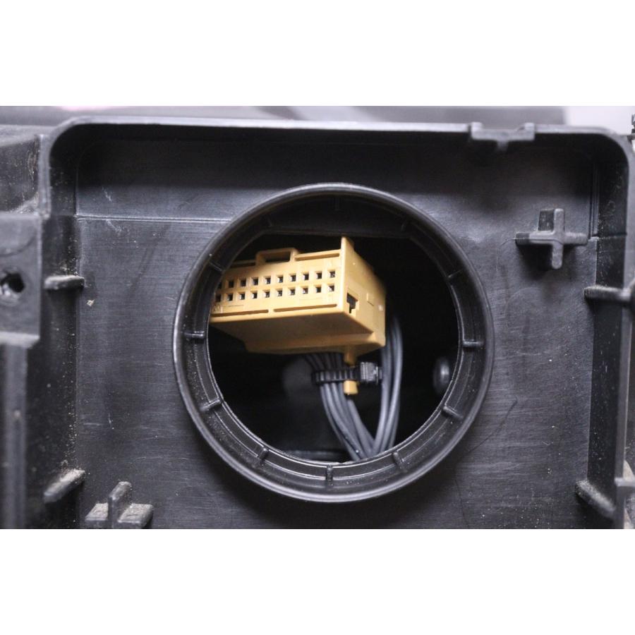 37-715☆美品☆LED 8S AUDI TT☆右ヘッドライト マトリクス 8S0
