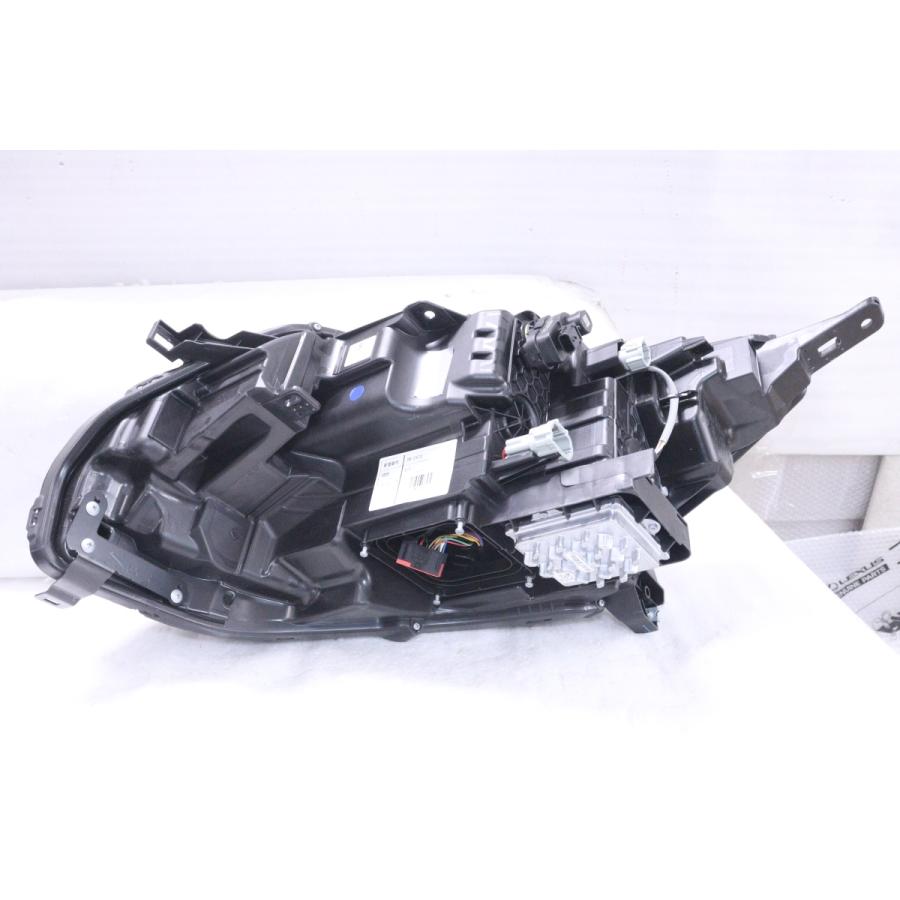 38-1572☆【値下】極上品☆LED E13 ノート オーラ☆右ヘッドライト