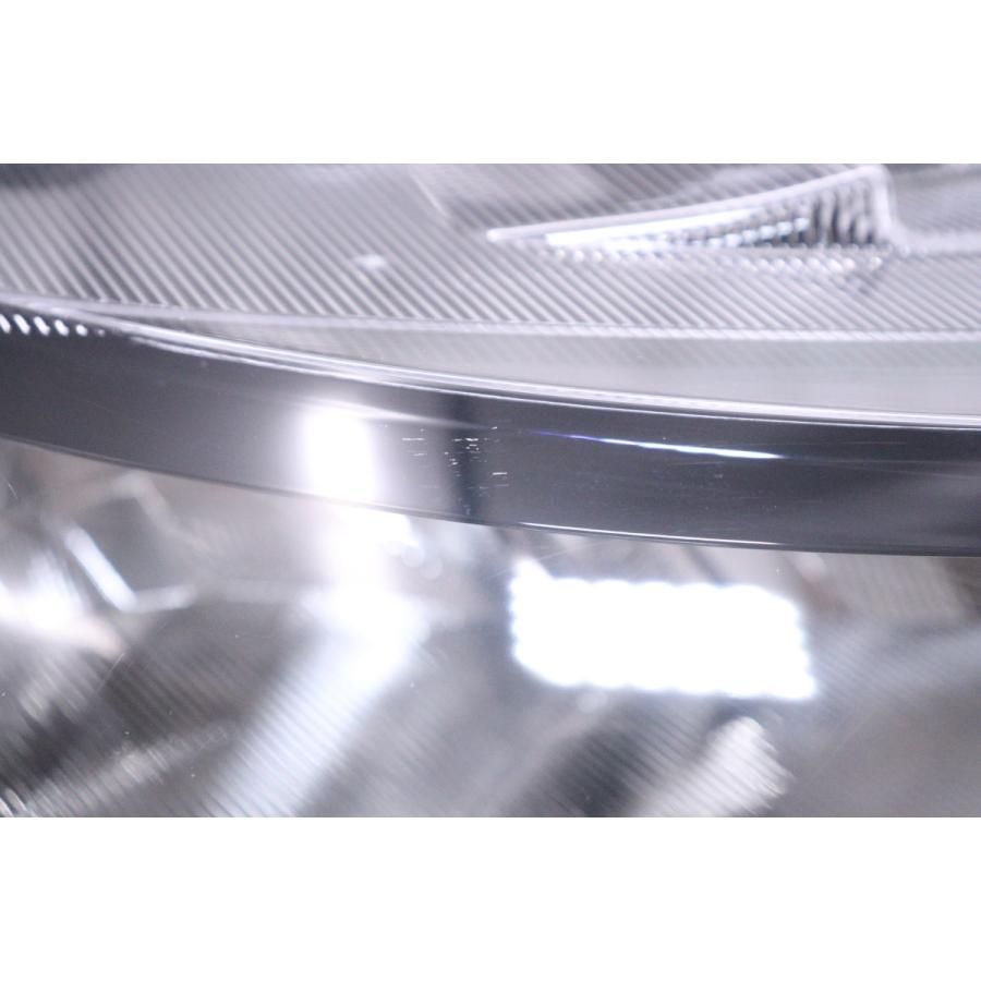 38-1910☆美品☆LED B44A ルークス☆右ヘッドライト KOITO 100-23779