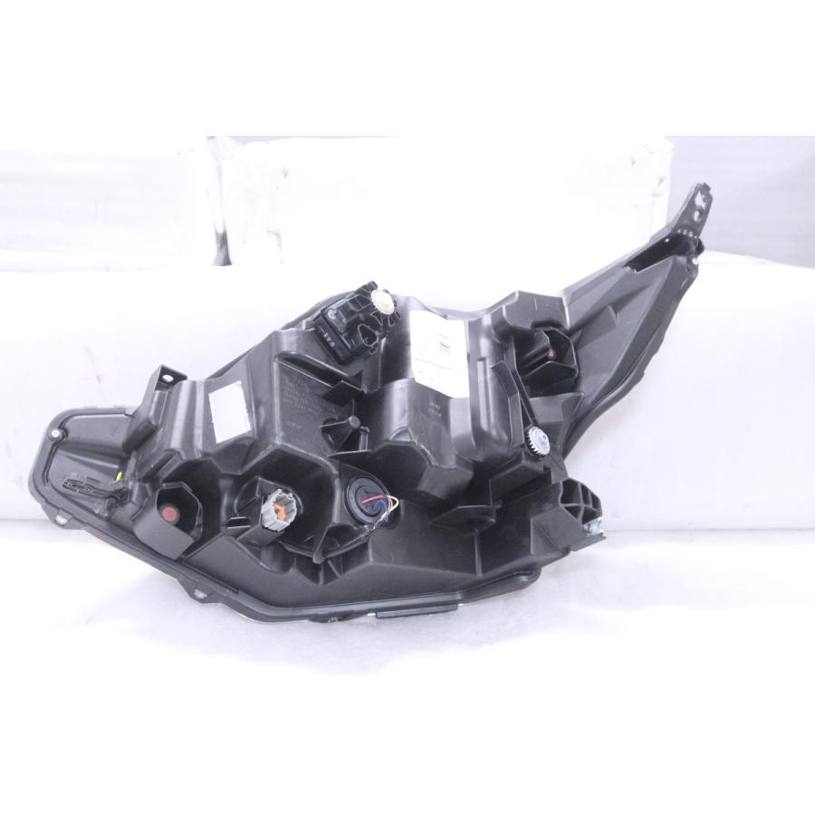美品❗️B44A ルークス　ヘッドライト　右側 38-1910☆美品☆LED B44A ルークス☆右ヘッドライト KOITO 100-23779