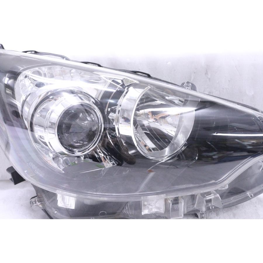 38-502☆前期 LED NHP10 アクア☆右ヘッドライト KOITO 52-247 打刻:0 