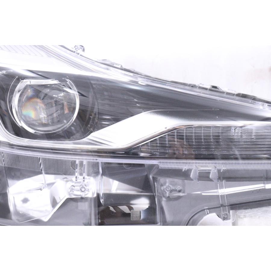 トヨタ　プリウス　後期　51 LED 右側ヘッドライトユニット 39-131☆美品☆後期 LED ZVW51 プリウス☆右ヘッドライト KOITO