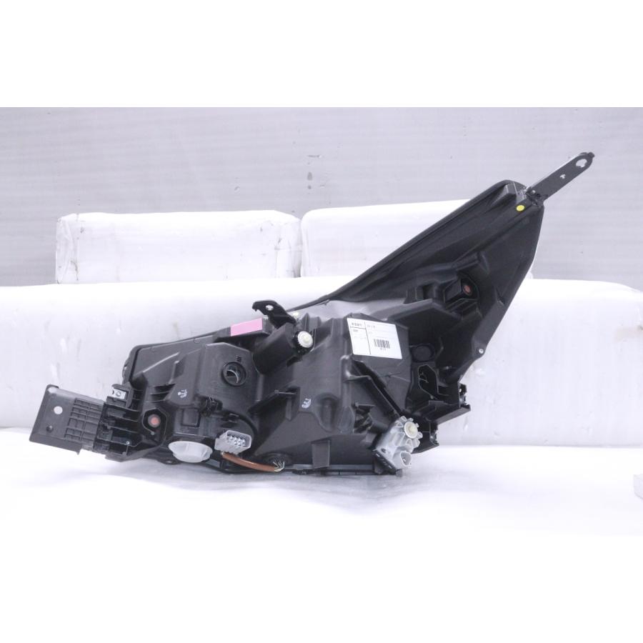 スバル フォレスター SKE SK5 ヘッドライト 右 後期　KG 39-172☆中期 C年改 LED SK5 フォレスター☆右ヘッドライト KOITO 100