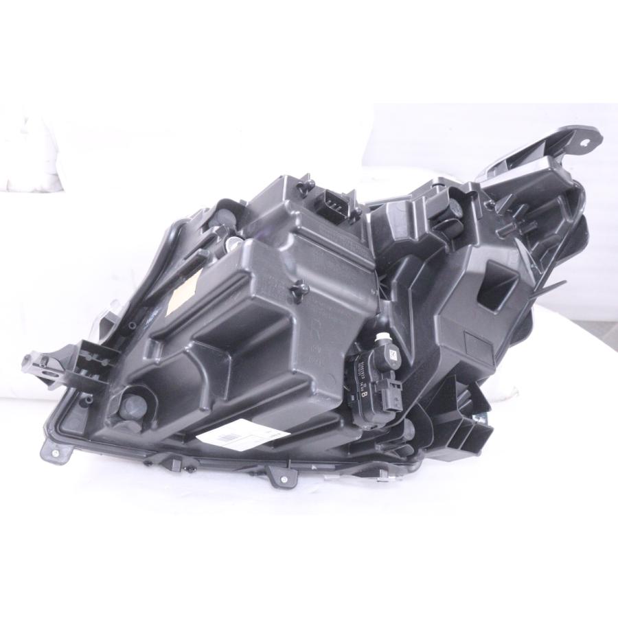 39-182☆後期 LED M900A ルーミーカスタム☆右ヘッドライト STANLEY