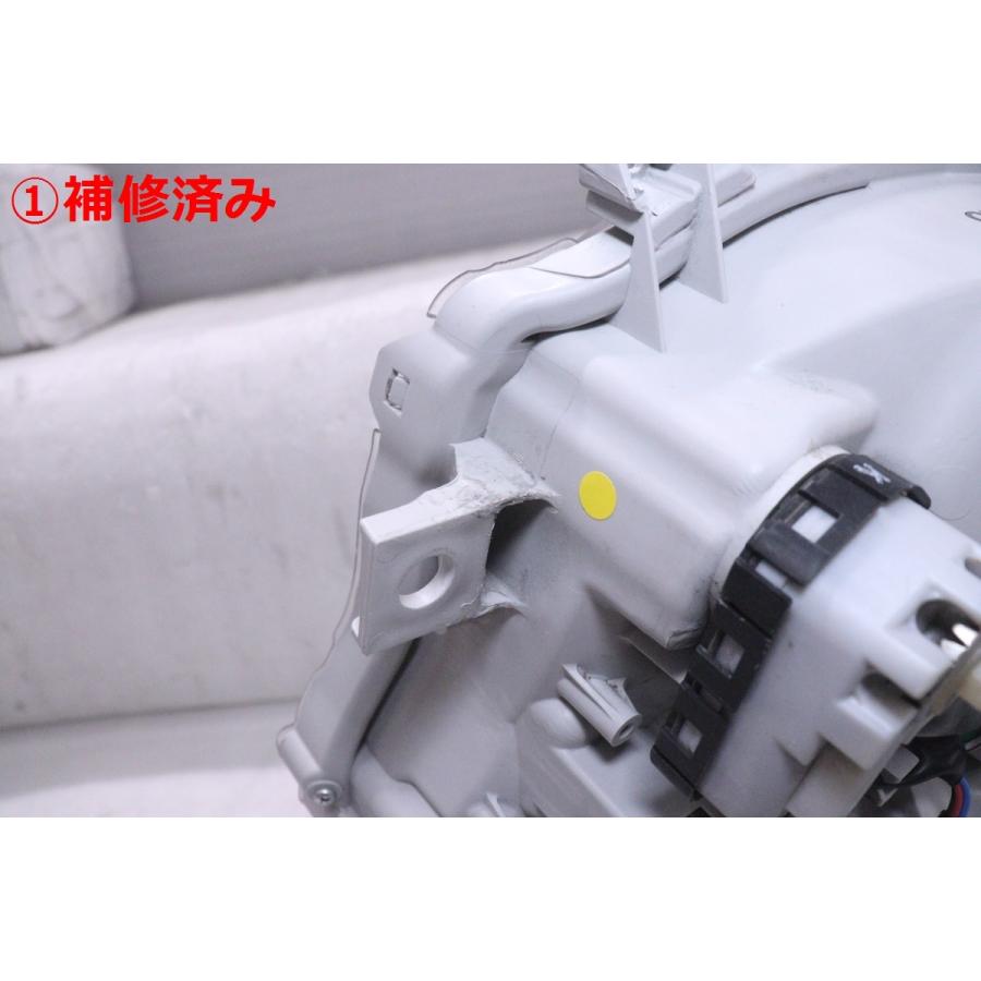 39-2393☆美品☆4型~ LED 200系 ハイエース☆右ヘッドライト KOITO 26