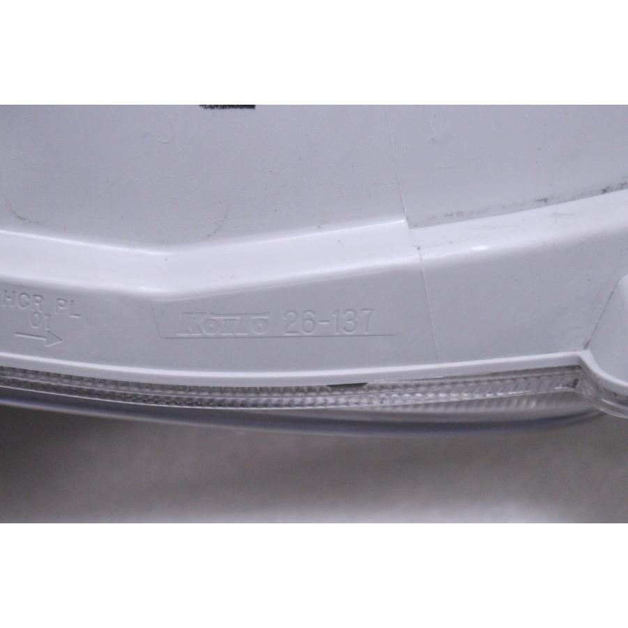 39-2393☆美品☆4型~ LED 200系 ハイエース☆右ヘッドライト KOITO 26