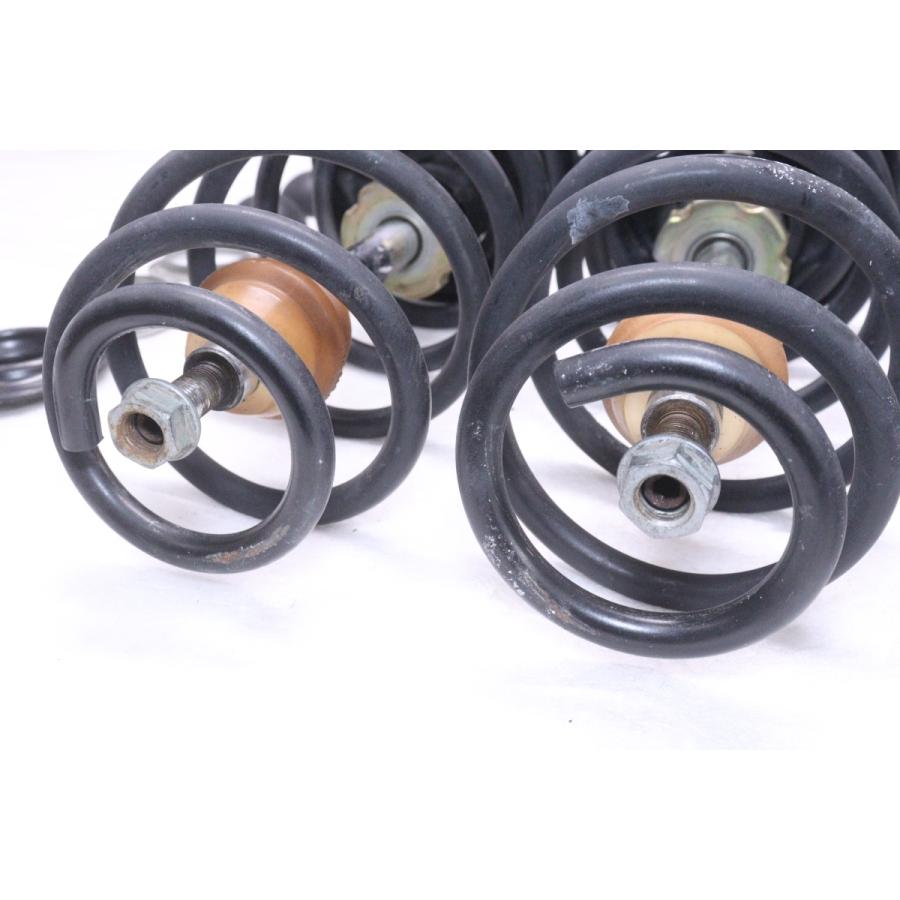 フォルクスワーゲン ビートル 2008 サスペンション セット