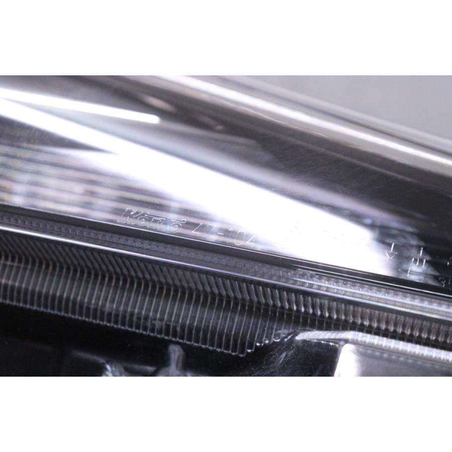 トヨタ　プリウス　後期　51 LED 右側ヘッドライトユニット 39-2414☆美品☆後期 LED ZVW51 プリウス☆右ヘッドライト KOITO