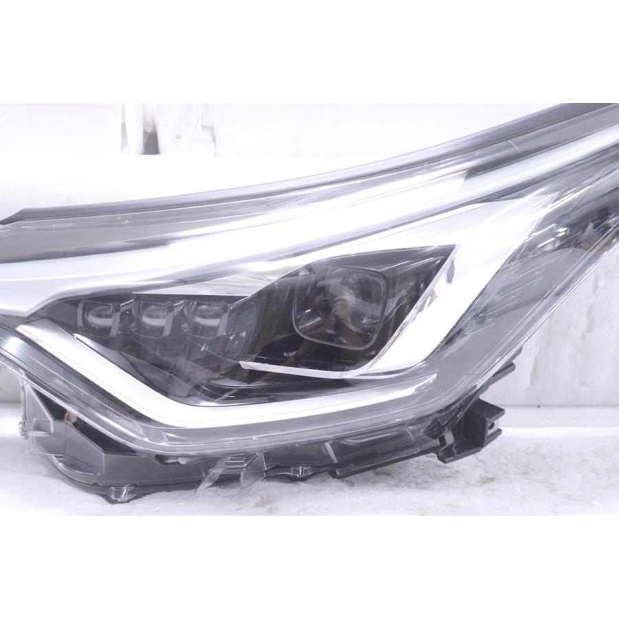 39-2634☆【値下】美品☆後期 LED ZYX11 C-HR☆左ヘッドライト KOITO