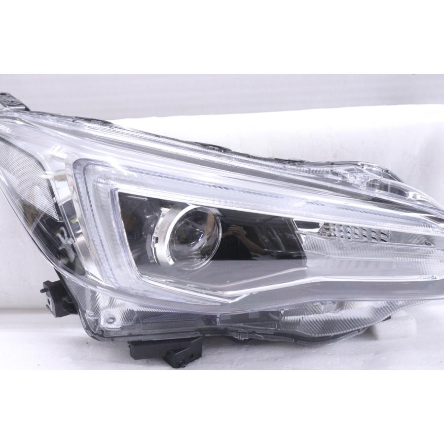 39-267☆美品☆後期 LED GTE XVハイブリッド☆右ヘッドライト  