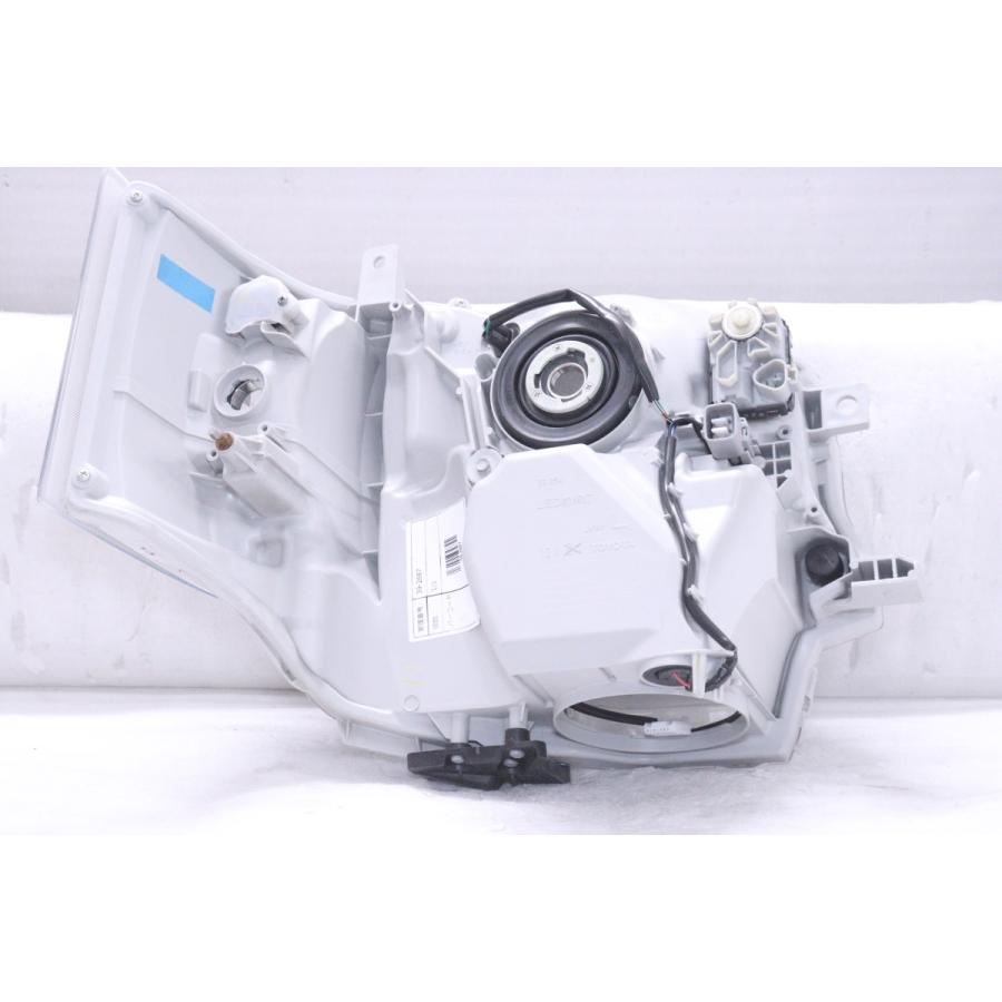 39-2687☆美品☆4型〜 LED 200 ハイエース☆左ヘッドライト 39-2687☆美品☆4型〜 LED 200 ハイエース☆左ヘッドライト