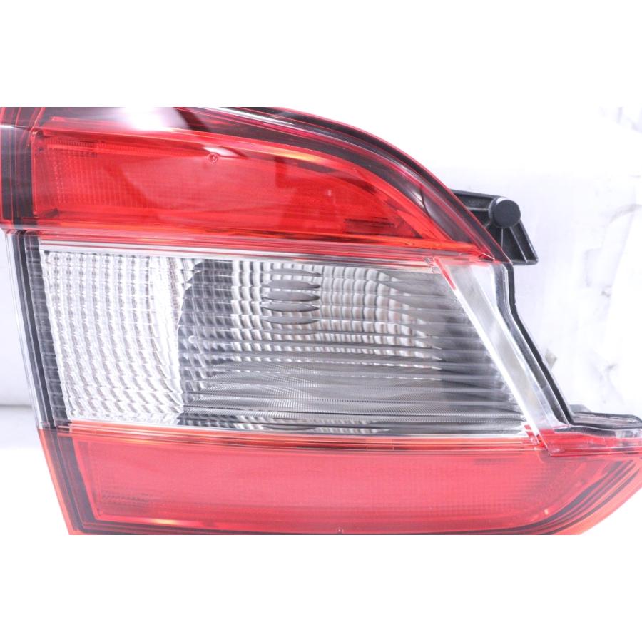 39-851☆美品☆LED VM4 レヴォーグ☆左右テールライト 1台分 ICHIKOH 