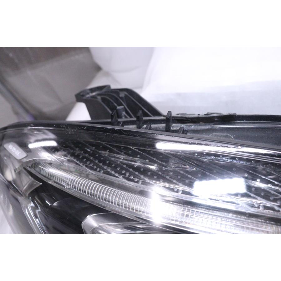 3X-1890☆後期 LED C117 ベンツCLAクラス☆右ヘッドライト A117 820 70 