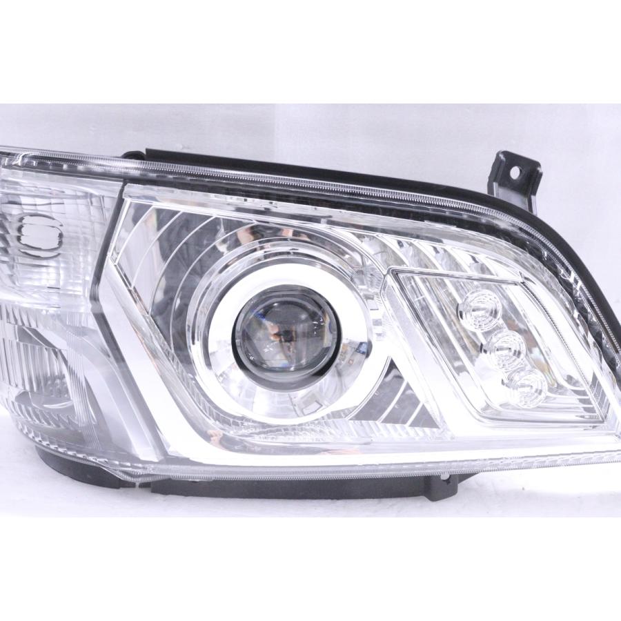 ダイナ　右側用ヘッドライト 3X-2072☆美品☆LED XZU700 ダイナ☆右ヘッドライト 12V KOITO 37-25