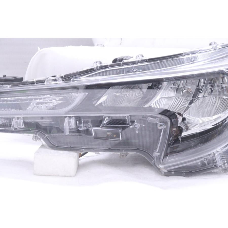 トヨタ カローラスポーツ X NRE210H 左ヘッドライト 3Y-1376☆美品☆LED NRE210H カローラスポーツ☆左ヘッドライト KOITO