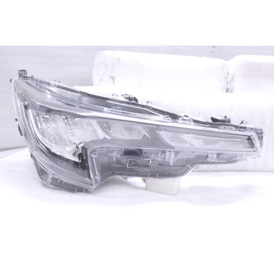 3Y-1705☆LED ZRE212 カローラ ツーリング☆右ヘッドライト G-X S
