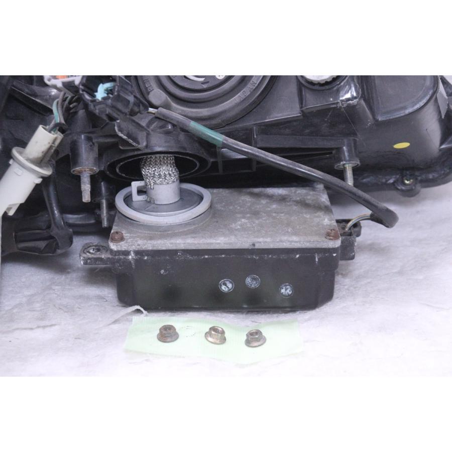 3Y-686☆HID S15 シルビア☆左ヘッドライト バラスト付 KOITO 100