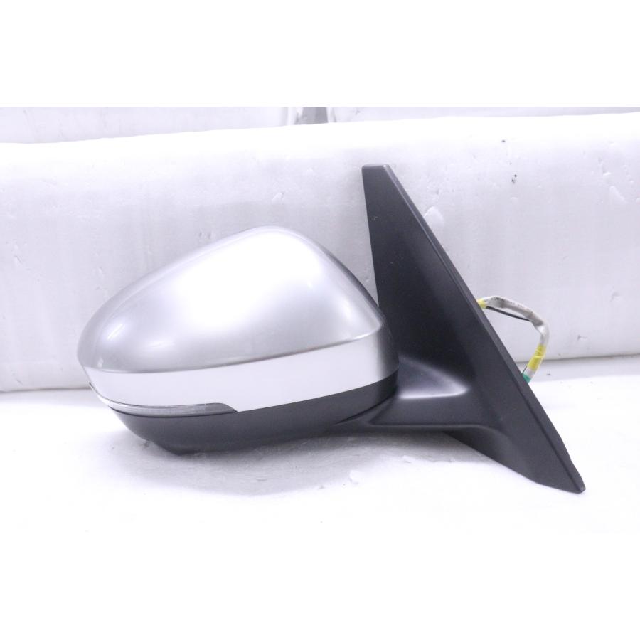 40-1059☆カメラ付☆1P+10P C28 セレナ 右ドアミラー☆96301-7DA0D 
