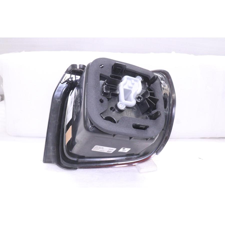 40-1469☆美品☆後期 LED ジープ レネゲード☆左テールライト 52087957
