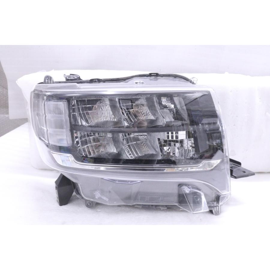 40-1537☆LED LA650S タントファンクロス☆右ヘッドライト STANLEY 