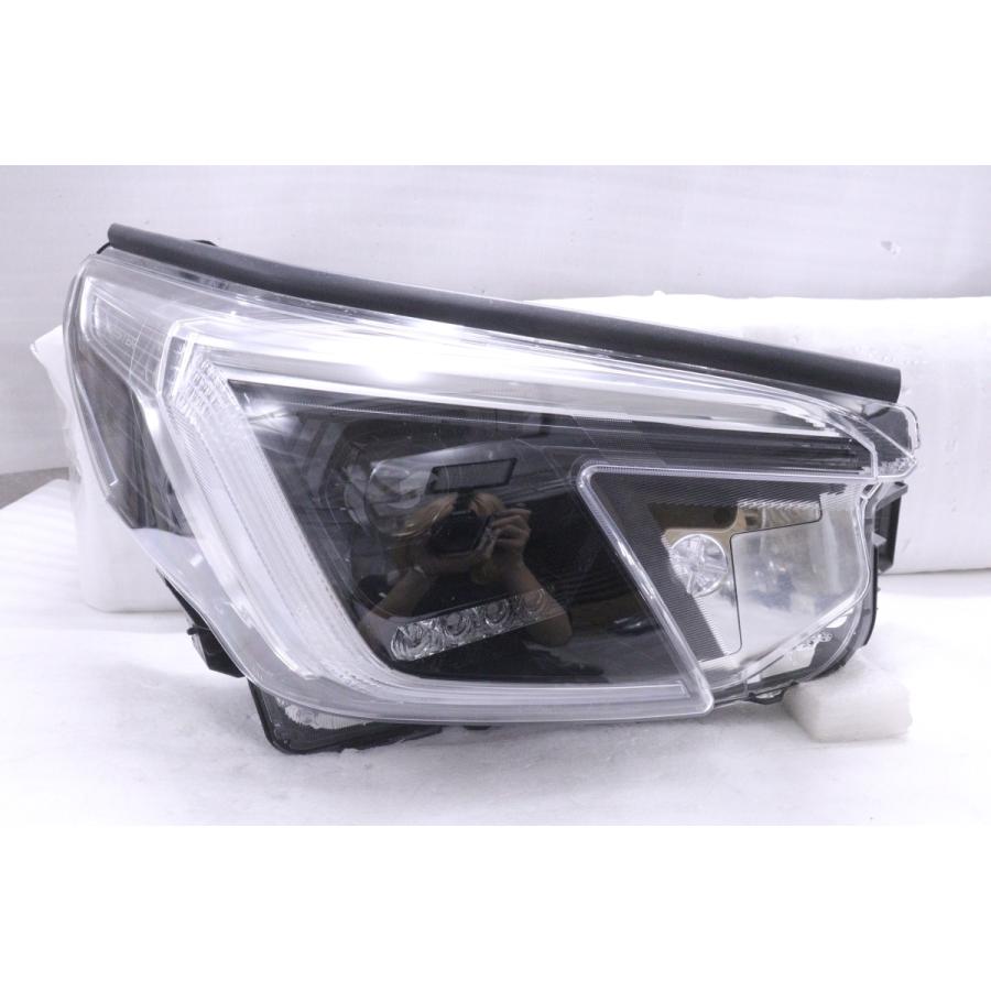40-1748☆美品☆後期 LED SK5 フォレスター HV☆右ヘッドライト KOITO 