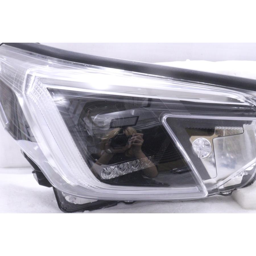 40-1748☆美品☆後期 LED SK5 フォレスター HV☆右ヘッドライト KOITO 