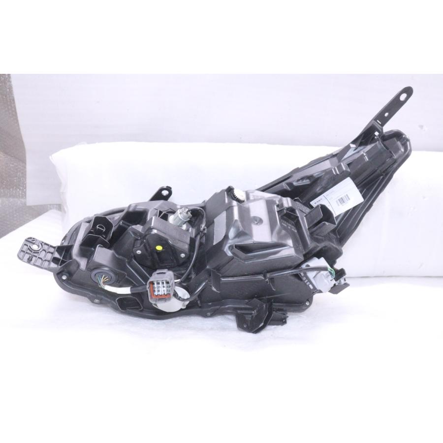 40-1771☆美品☆後期 LED GT2 インプレッサ☆右ヘッドライト KOITO 100