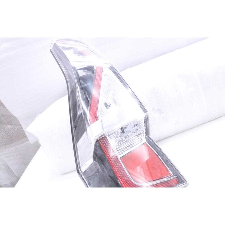 40-2012☆美品☆後期 LED C27 セレナ☆左テールライト ハイウェイ 